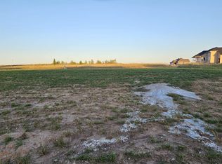 920 E Sapphire Ln, Mulvane, KS 67110