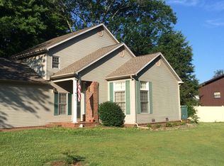 313 River Point Rd, Hollister, MO 65672