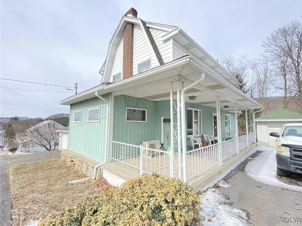 1 W Ridge St, Coaldale, PA 18218