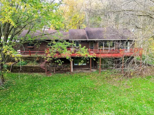 W9294 800th Ave, River Falls, WI 54022