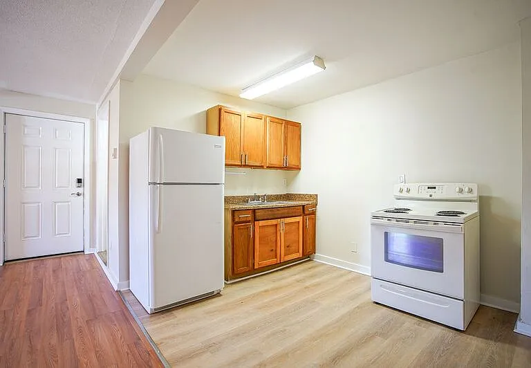 43 Oak St — Photo 9