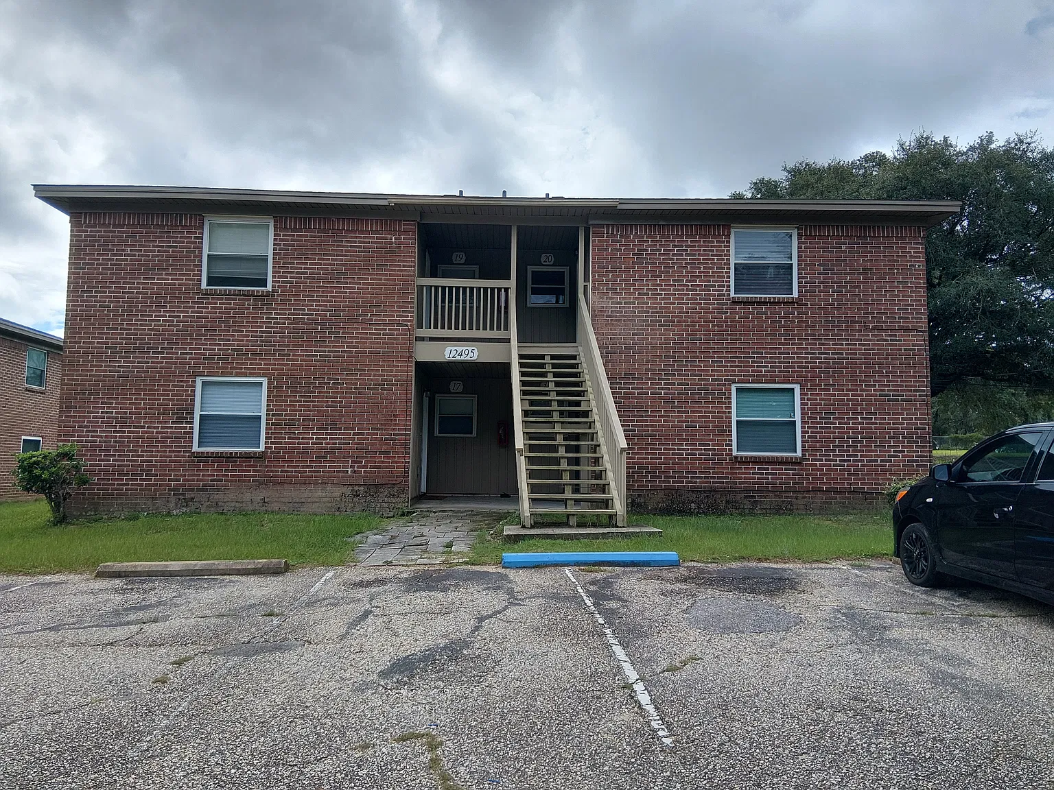 2 Air Blanc Dr Pt 1 - 19 — Photo 1