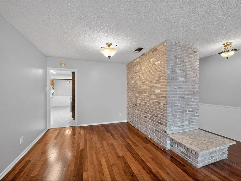 3743 Newrock Dr — Photo 17