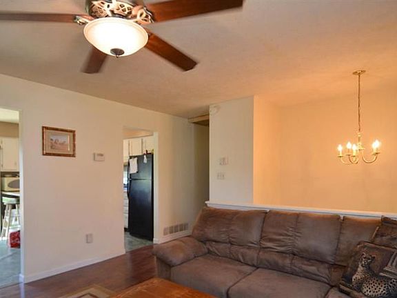 4th image of 228 Martin Dr