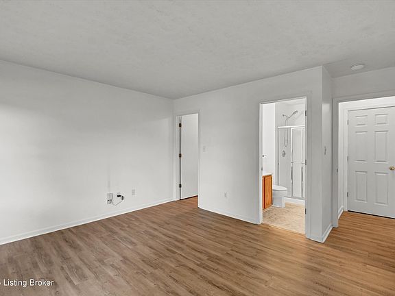 5th image of 6421 Hunters Creek Blvd