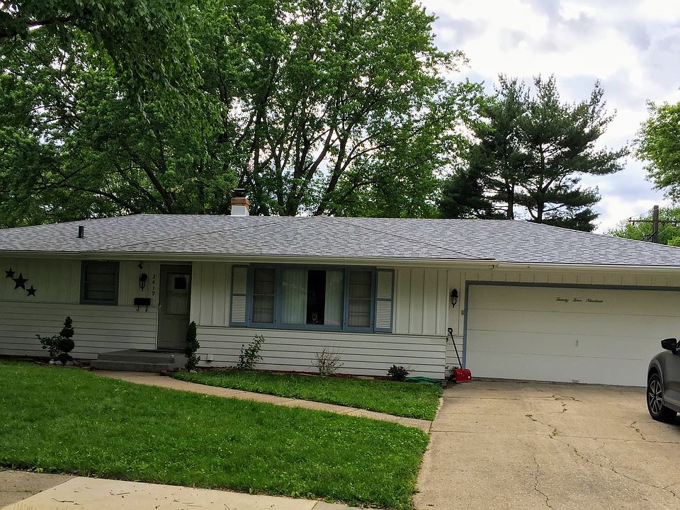 1st image of 2419 Skokie Dr