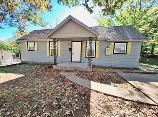 702 E Shawnee St, Tahlequah, OK 74464