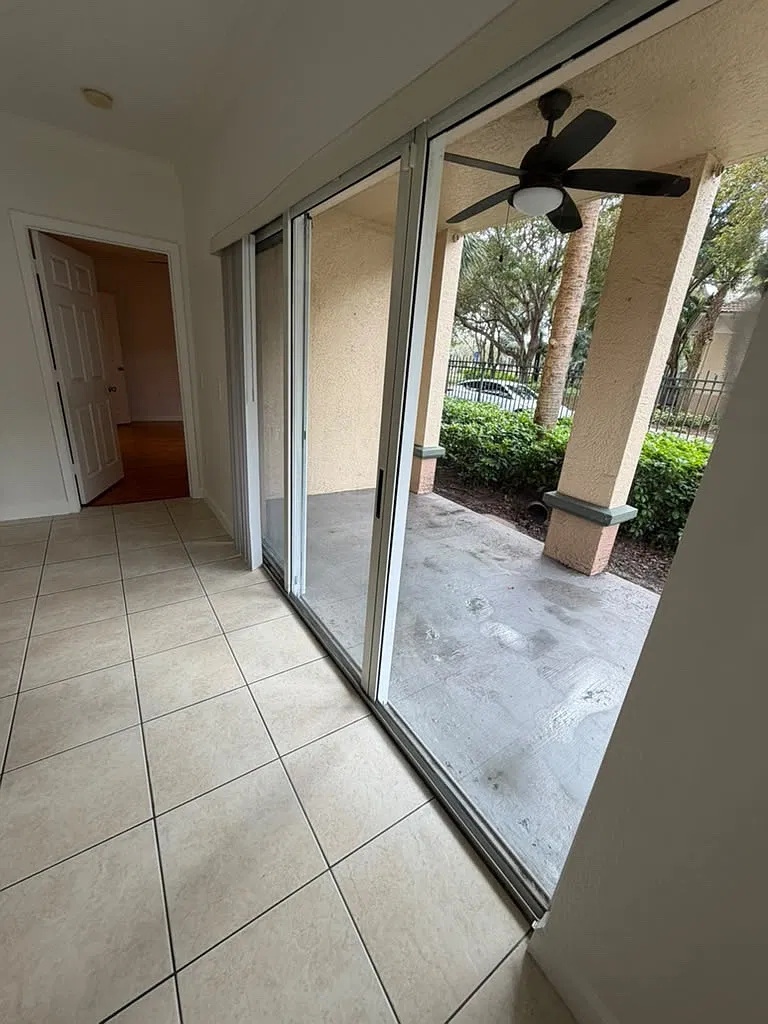 2 bed, 1072 sqft, $2,700 — Photo 1