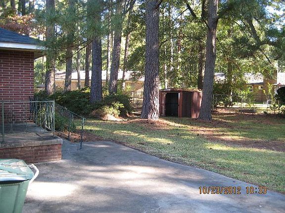 2nd image of 713 Cedarbrook Dr