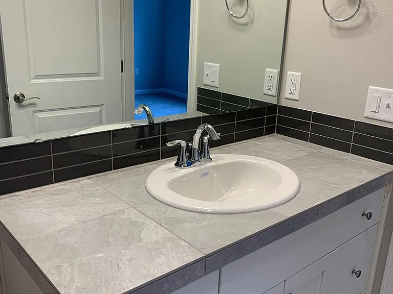 807 Water Ave NE — Photo 7