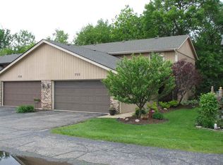 750 Tulip Ln, Rockford, IL 61107
