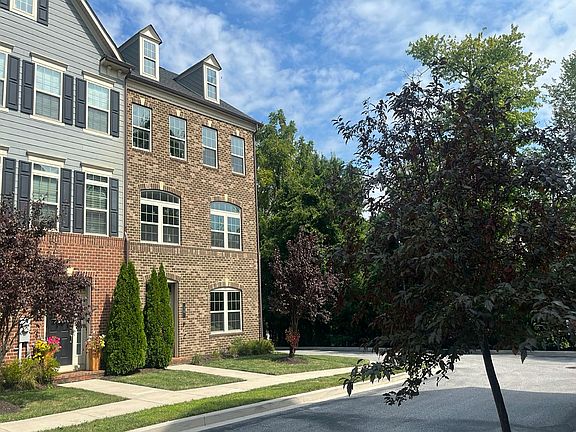 3rd image of 16 Wedge Way #13