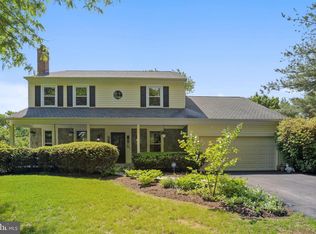 5730 Artesian Dr, Rockville, MD 20855