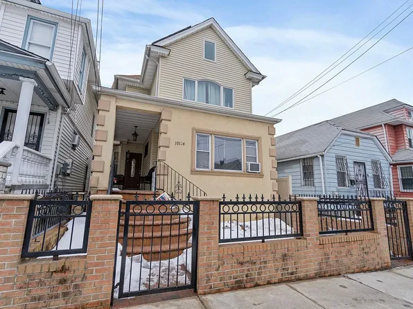 10124 134th St, Jamaica, NY 11419