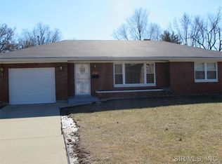 212 N 74th St, Belleville, IL 62223