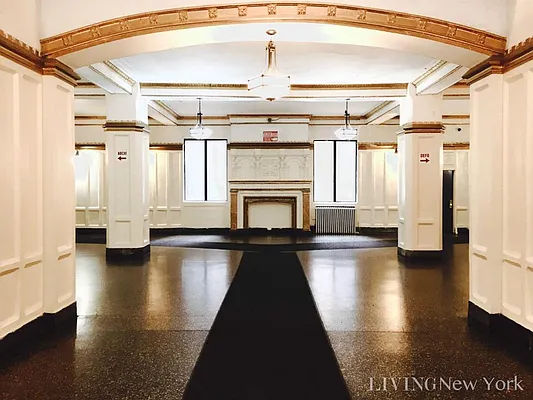 Rented by Living New York | media 35