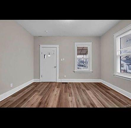 4th image of 9535 Longwood Ave