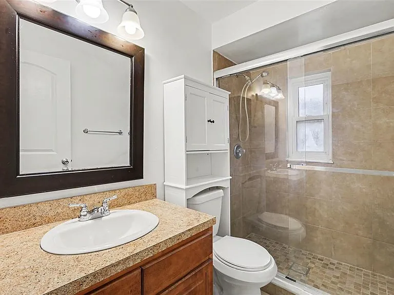 1520 Simmons Dr — Photo 12