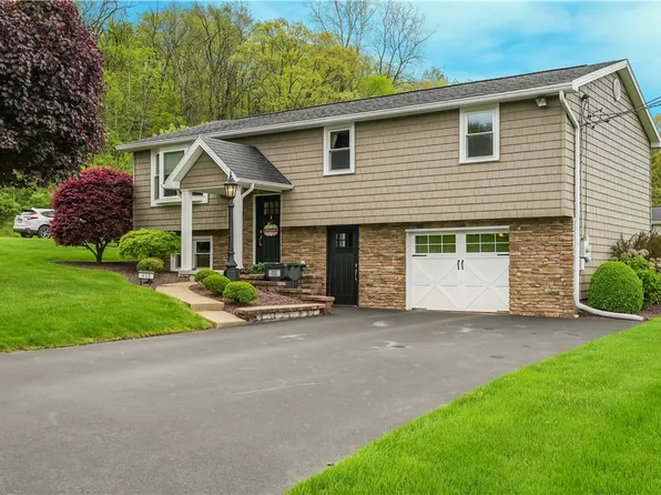 498 4th St, West Pittsburg, PA 16160