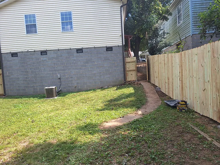 1607 Harrill St — Photo 22