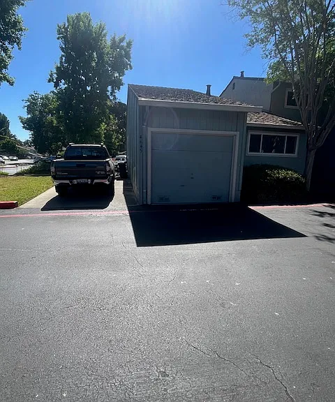 4645 Persimmon Pl — Photo 2