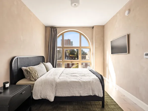 229 9th Street image 6 of 16