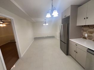 30 Apex Dr #1, Coram, NY 11727