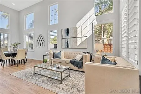 5 bed, 3025 sqft, $7,500 — Photo 4