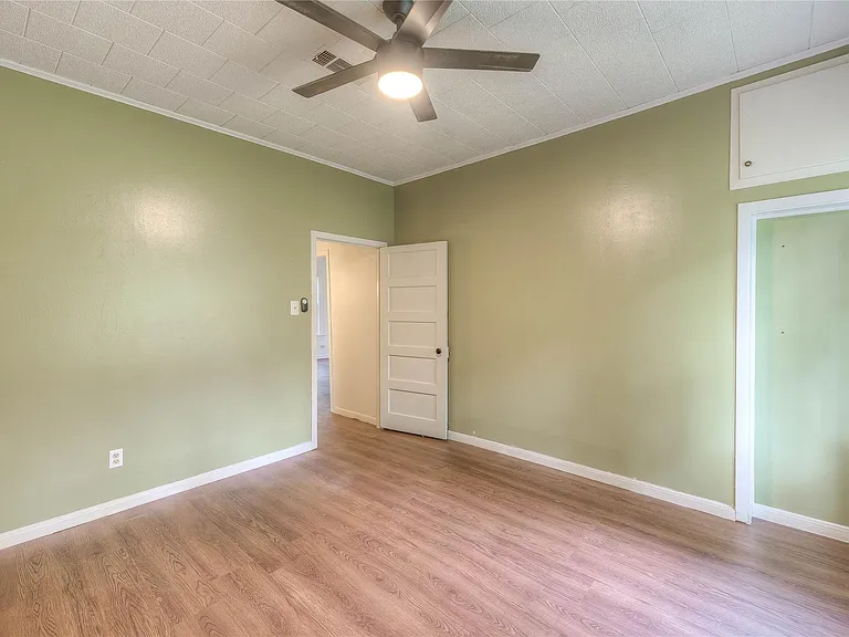 605 Arvon St — Photo 17