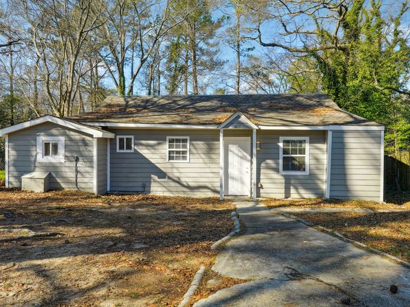 276 Fairburn Rd NW