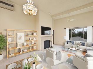 233 SW 154th St APT 304, Burien, WA 98166