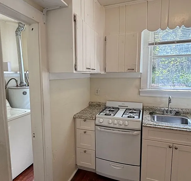 103 Ruxton Ave #C — Photo 23