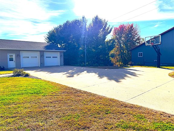 2nd image of 35260 Diagonal Street