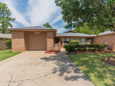 317 Avondale Dr #A, Clinton, MS, 39056