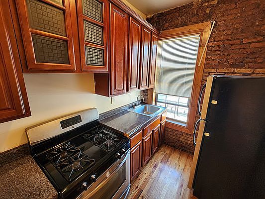 2nd image of 320 Empire Blvd APT 3F