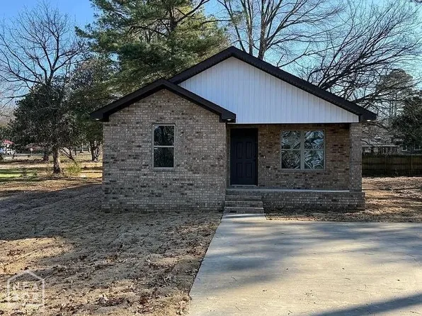 704 Jeanette St, Harrisburg, AR 72432