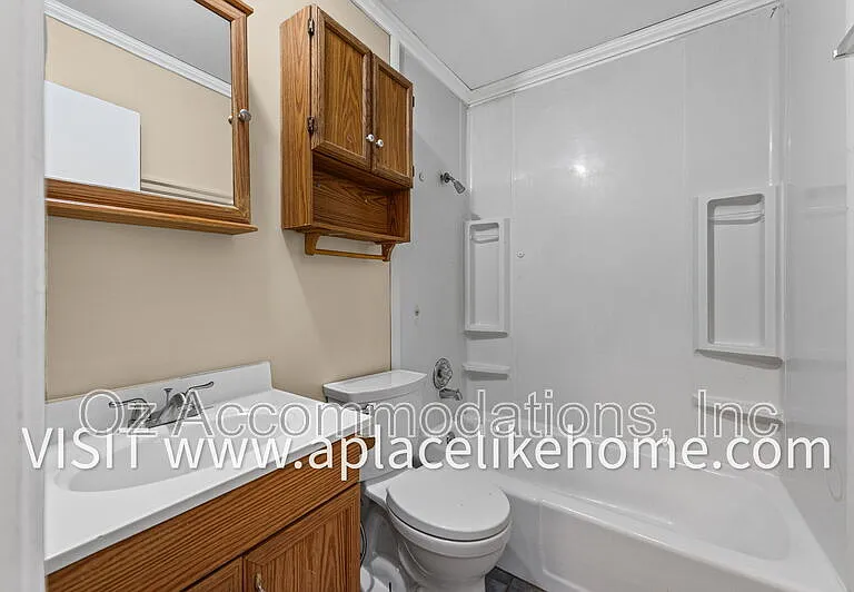 5807 Goddard St — Photo 11