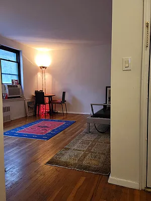 Rented by Manhattan Flats | media 2
