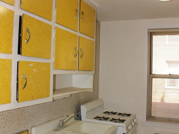 243 Mc Donald Avenue image 6 of 9