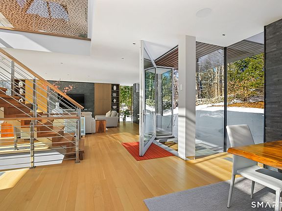 3rd image of 58 Lambert Road