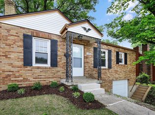 1090 N New Florissant Rd, Florissant, MO 63031