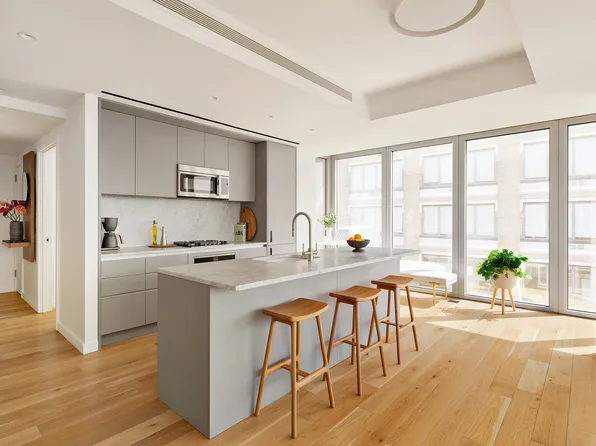 547 West 47th Street PH8 image 2 of 28