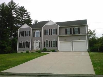 189 Bluejay Ln, Taunton, MA, 02780