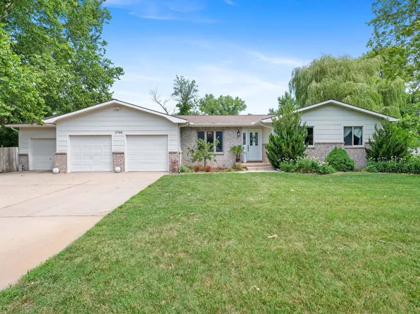 3700 E Haven Dr, Derby, KS 67037