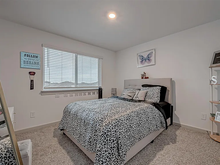 6850 Amber Cliff Ln — Photo 32