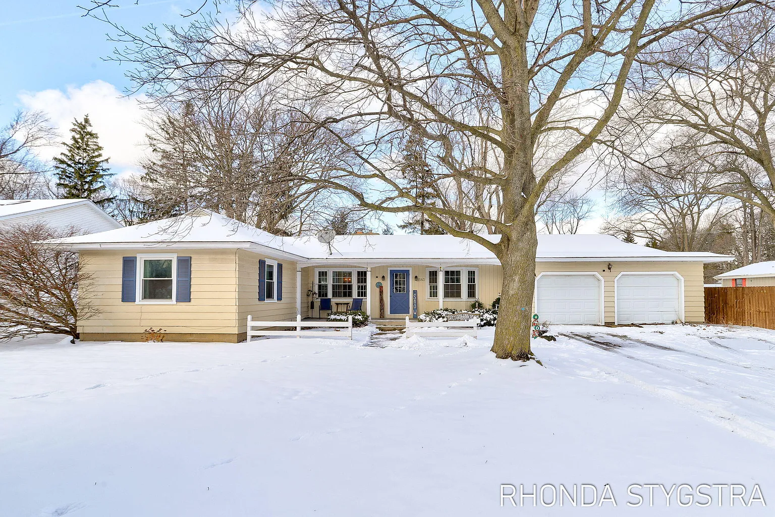 1583 Jerome St photo 1