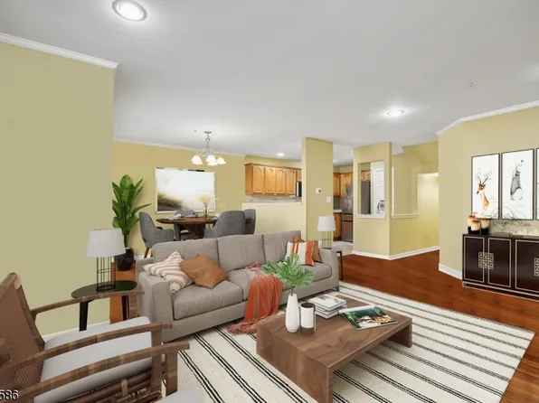 56 Lakeview Ct, Pompton Lakes Boro, NJ 07442