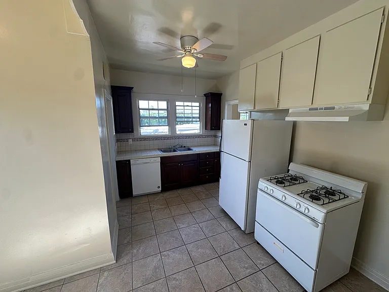 640 N Vista St #640 — Photo 10