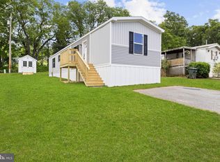 4 Canyon Dr, York, PA
