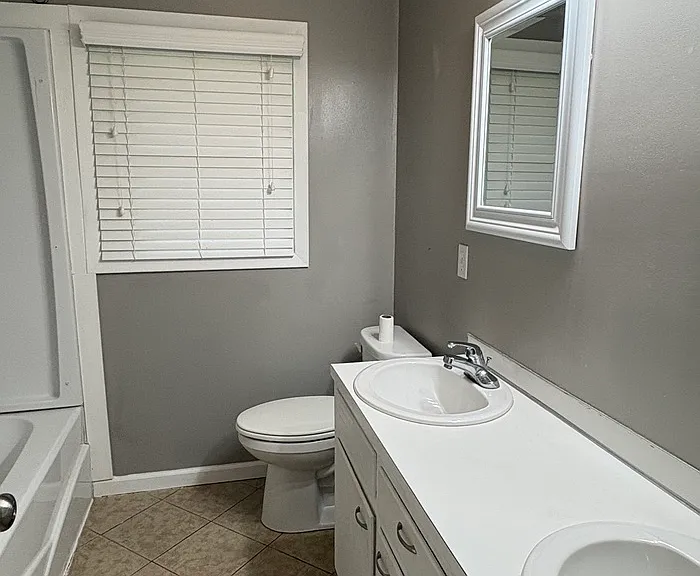 42 Greene Dr — Photo 18